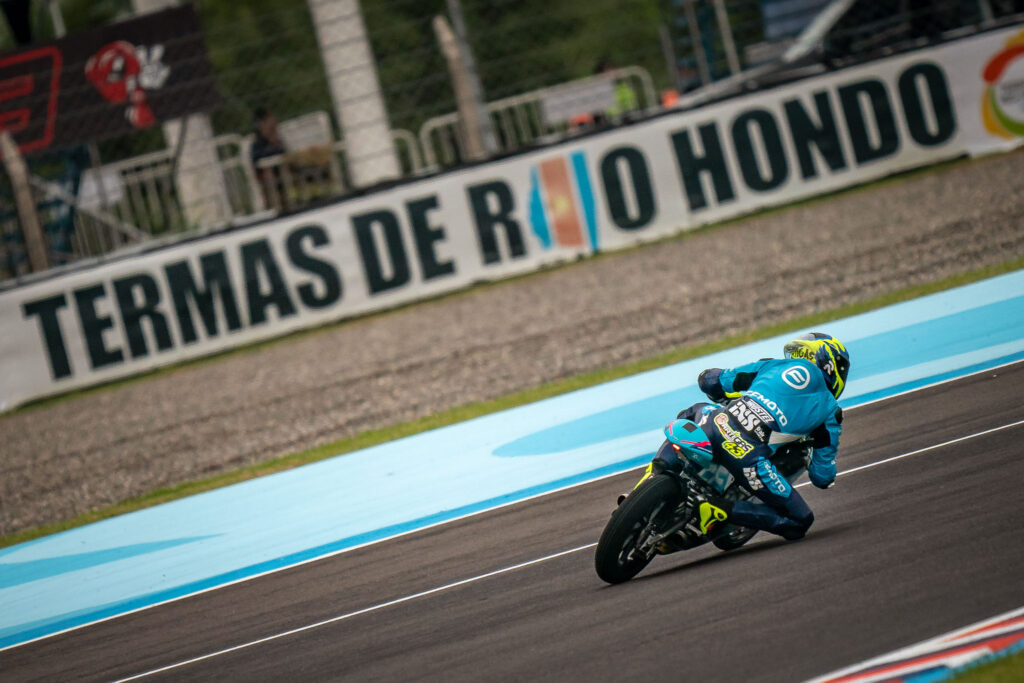 Motorrad auf der Rennstrecke Moto3 Weltmeisterschaft